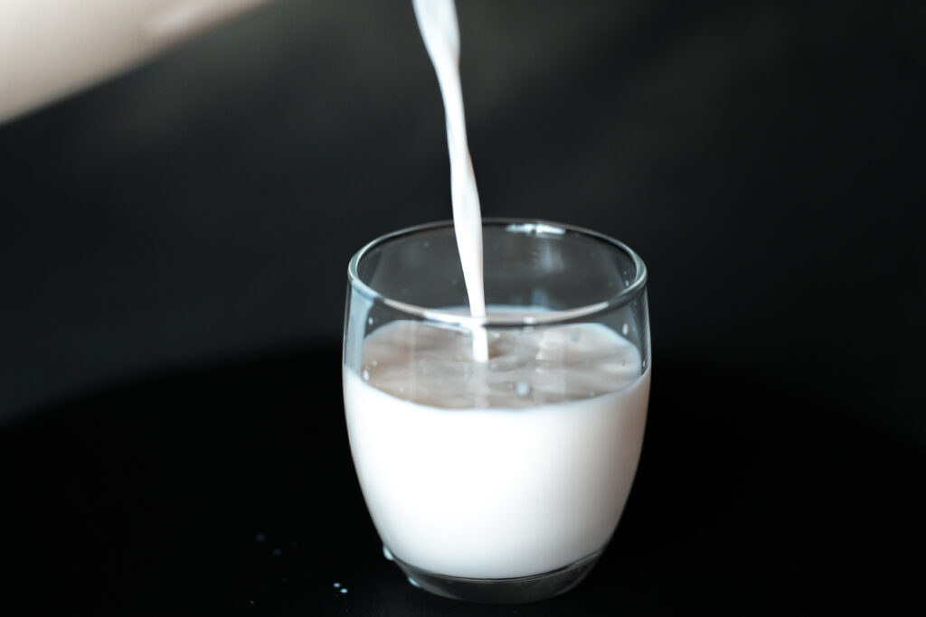 Frische Ziegenmilch